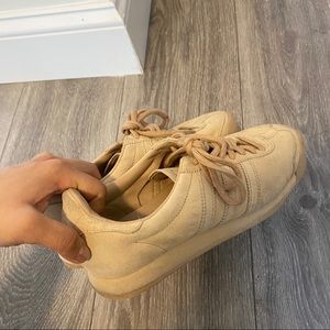 Adidas Tan Samoa Sneakers